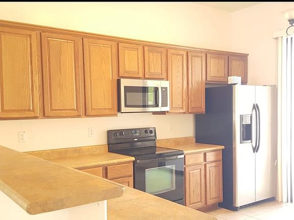 2nd image of 1420 W Pelican Ct
