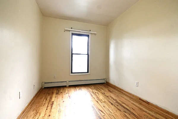 Rented by Rental Solutions Inc | media 42