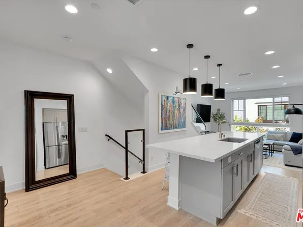 2927 Exposition Pl #3, Los Angeles, CA 90018