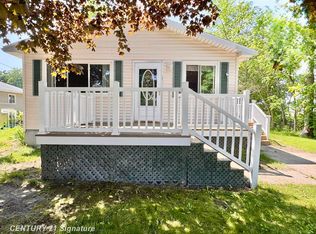 319 Countryview Ln, Auburn, MI 48611