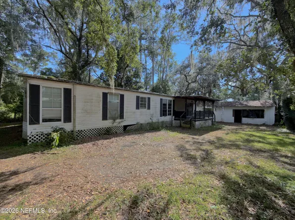 125 Silver Lake Dr, Hawthorne, FL 32640
