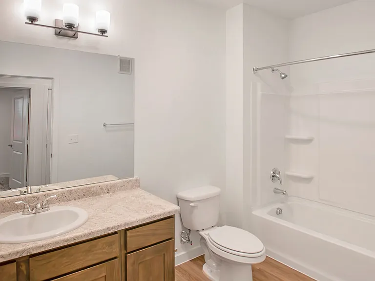 Loma Vista Lofts — Photo 24