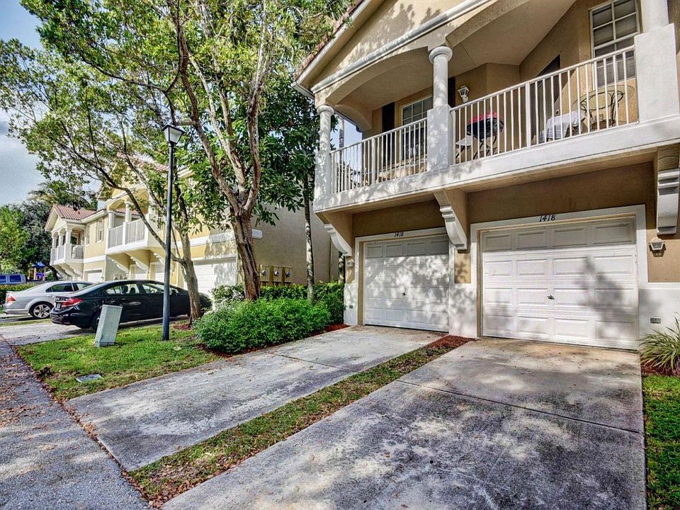 1st image of 1418 W Wickham Cir