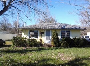 3448 Carnes Rd, Roseburg, OR 97471