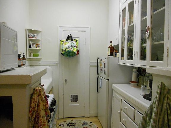 3rd image of 3449 N Elaine Pl APT 107