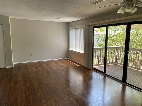 3rd image of 125 Cordillo Pkwy APT 48