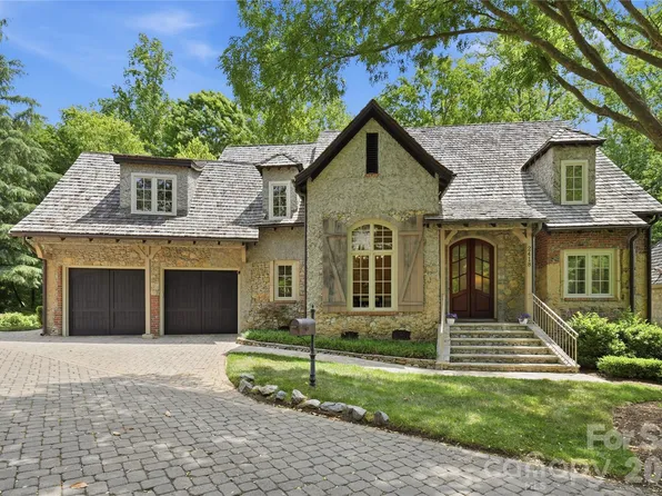 2418 La Maison Dr, Charlotte, NC 28226