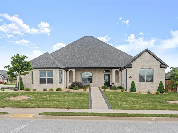 101 Bequette Ln, Centerton, AR 72719