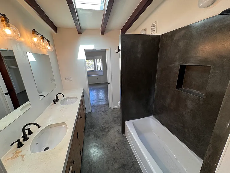 51039 Canyon Rd — Photo 8