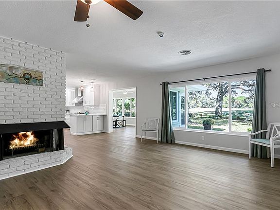 3rd image of 1206 Saint Andrews Dr