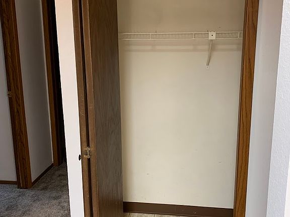 3rd image of 2421 20th Ave S #204