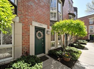 1135 W Newport Ave #C, Chicago, IL 60657