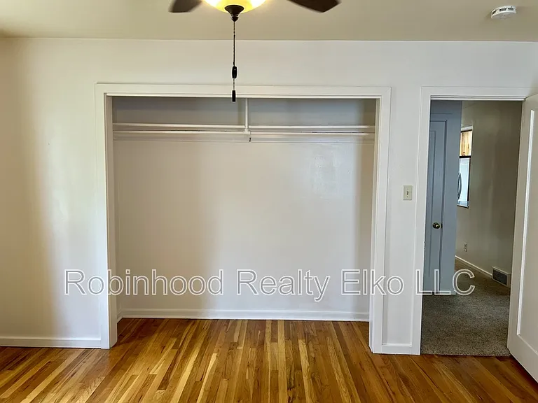 165 W Oak St #1 — Photo 28