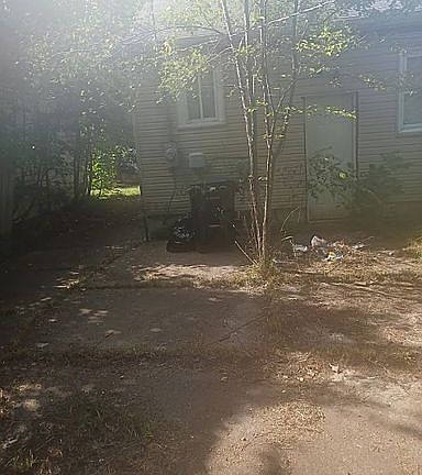 3rd image of 19964 Bradford St