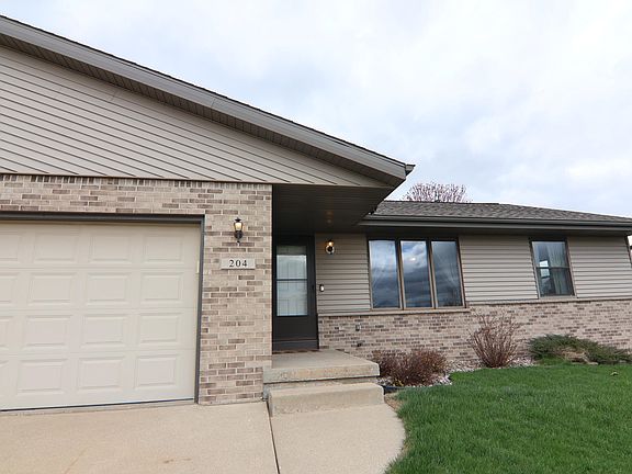 2nd image of 204 Winesap Ct