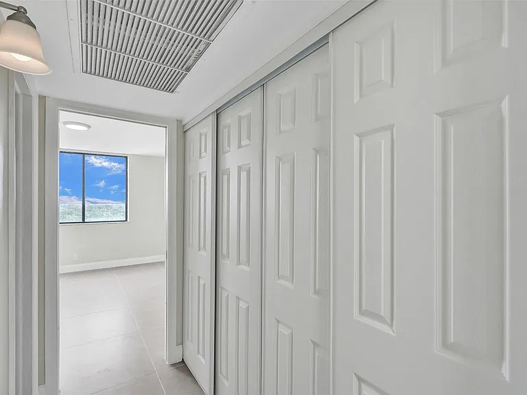 4222 Inverrary Blvd #4810 — Photo 41