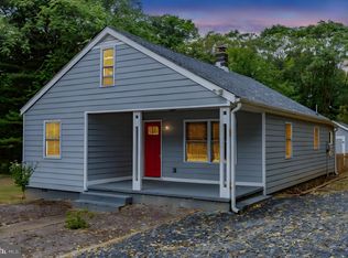 16 Enola Rd, Fredericksburg, VA 22405