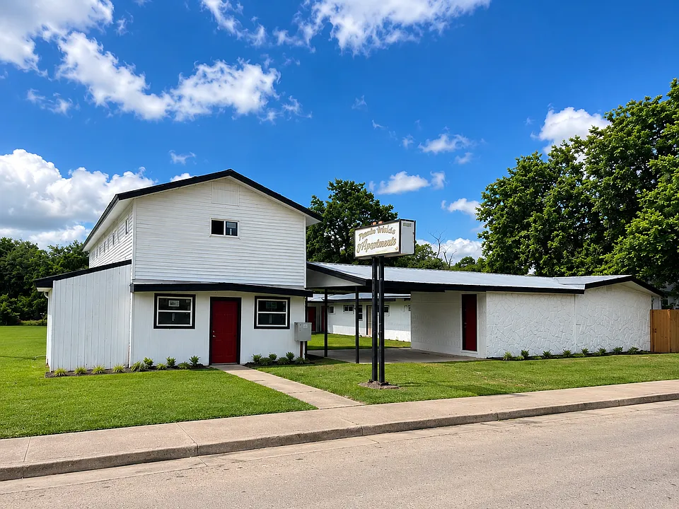 301 E Main St #12