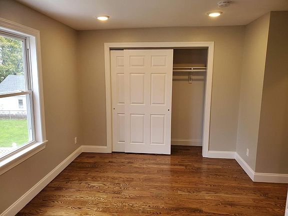 5th image of 128 Sunset Ave #2