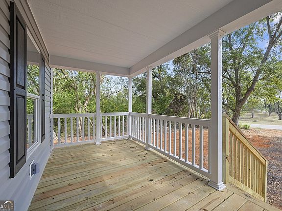2nd image of 553 Cannafax Rd