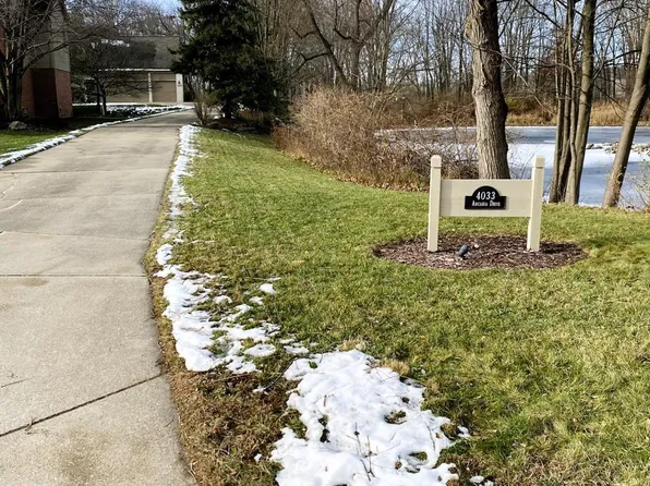 4033 Arcadia Dr, Auburn Hills, MI 48326