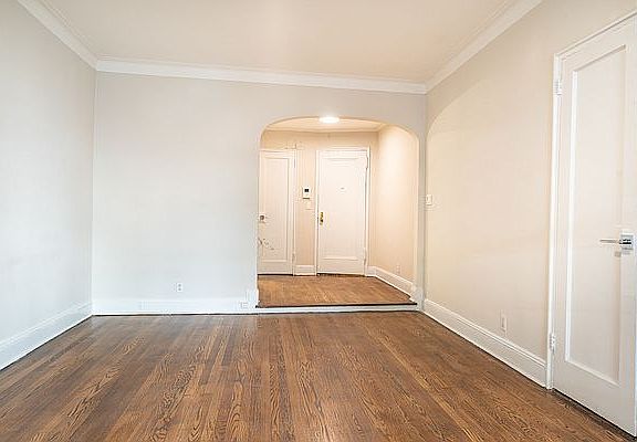 3rd image of 322 E 55th St #A