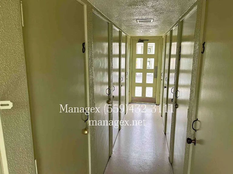 5090 N Roosevelt Ave #7 — Photo 11