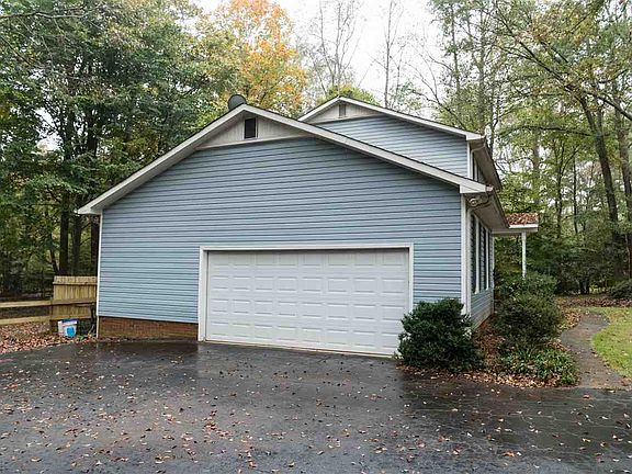 4th image of 259 Cumberland Dr