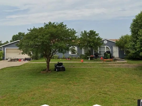 122 Golden Coast Cir, Palmer, TX 75152