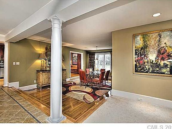 3rd image of 5008 Parview Dr