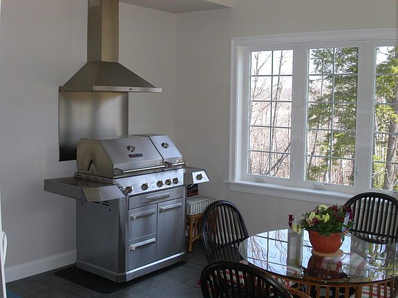 Year Round Sun Room with Built in Grill