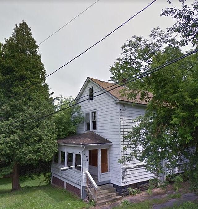1st image of 121 Temple Pl