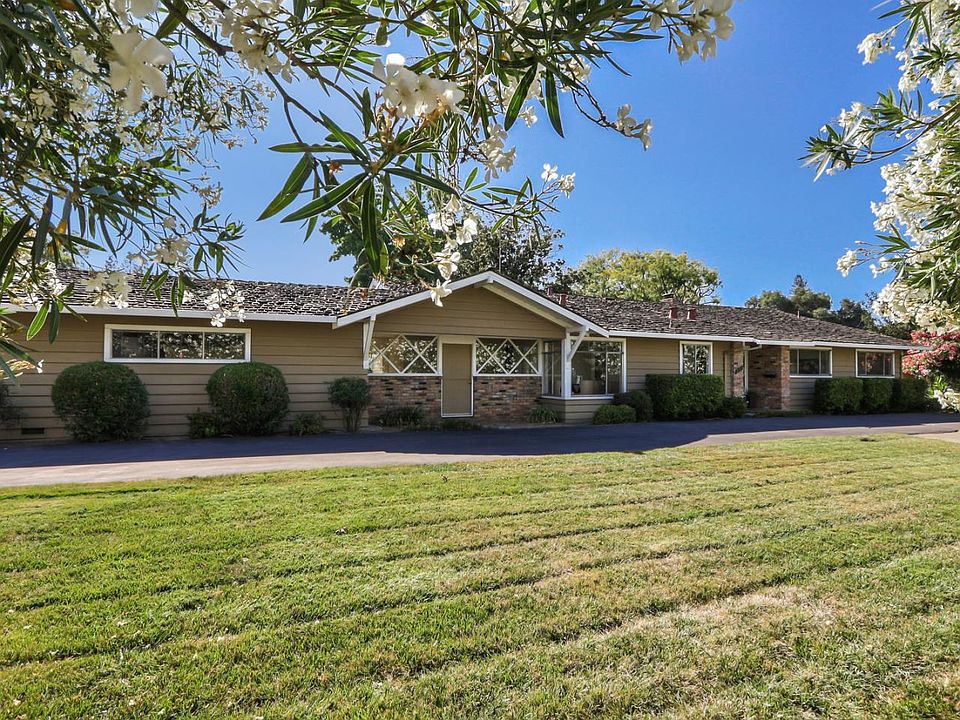 1st image of 20311 Craigen Cir