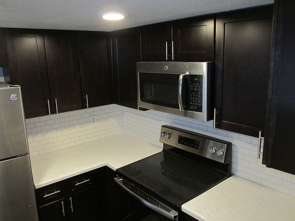 1st image of 17923 Arrow Blvd