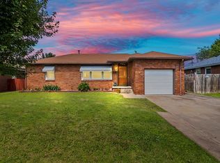 426 S 105th Pl E, Tulsa, OK 74128