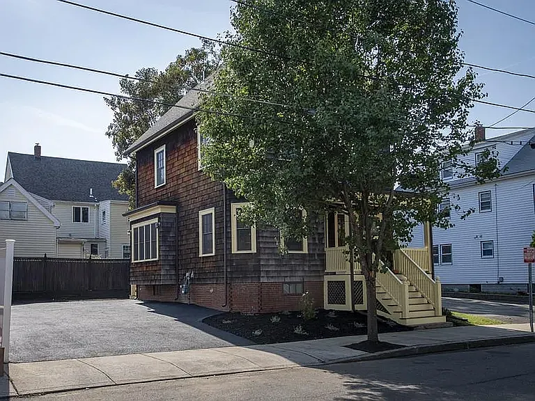 44 Raymond St #44B — Photo 2
