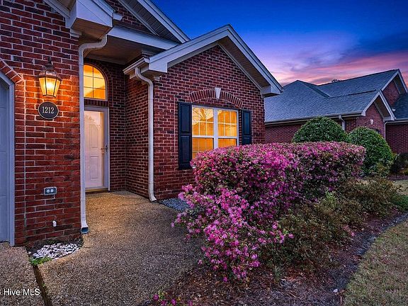 4th image of 1212 Birkdale Drive