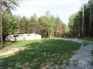 453 Mabry School Rd, Cookeville, TN 38501