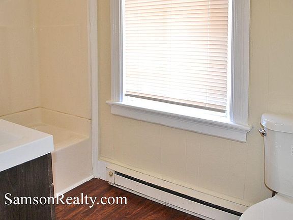 5th image of 427 Wickenden St #1N