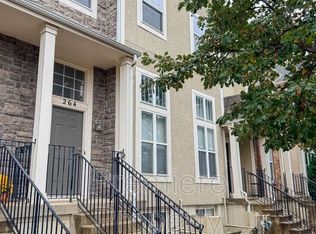 264 N Hedge Ln, Olathe, KS 66061