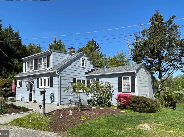 39 Acorn Dr, Annapolis, MD 21401