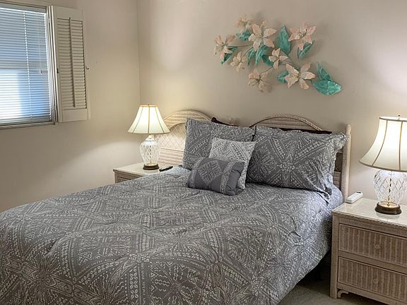 5th image of 1329 Tarpon Center Dr APT 10