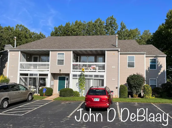 3065 Poplar Creek Dr SE Unit 104, Kentwood, MI 49512
