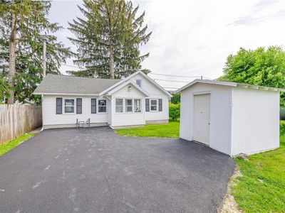237 Heberle Rd, Rochester, NY, 14609