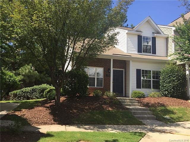 1st image of 145 Delargy Cir