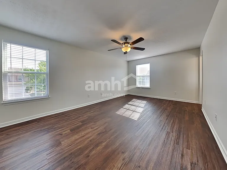 5576 Shetland Ct — Photo 9
