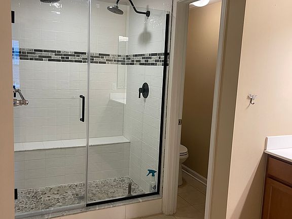 2nd image of 3816 Fish Pond Lane Gln