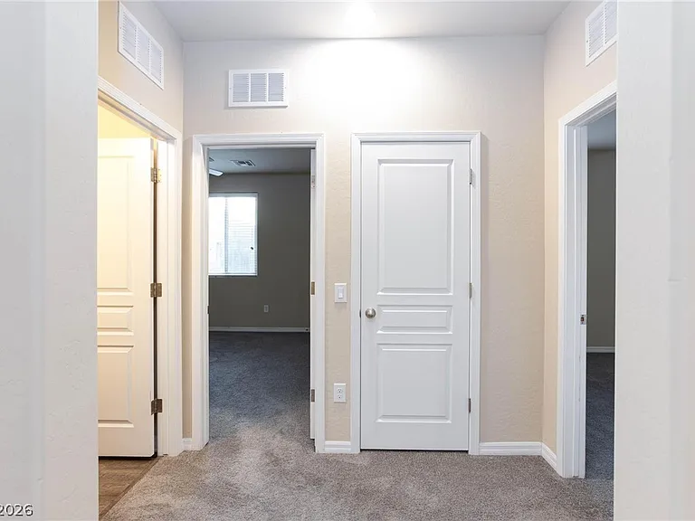 10956 Hunting Hawk Rd — Photo 46