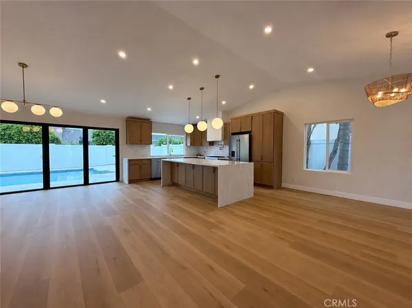 20682 Queens Park Ln, Huntington Beach, CA 92646