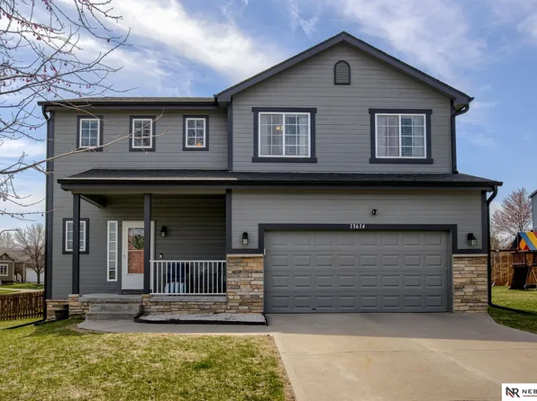 13614 S 14th St, Bellevue, NE 68123
